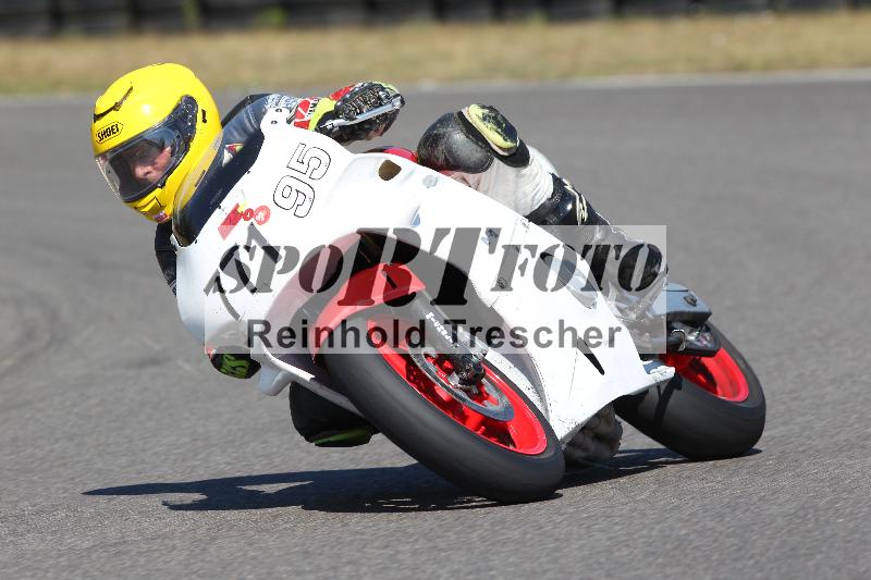 Archiv-2022/50 09.08.2022 MSS und TÖFF Track Day ADR/Gruppe rot/95